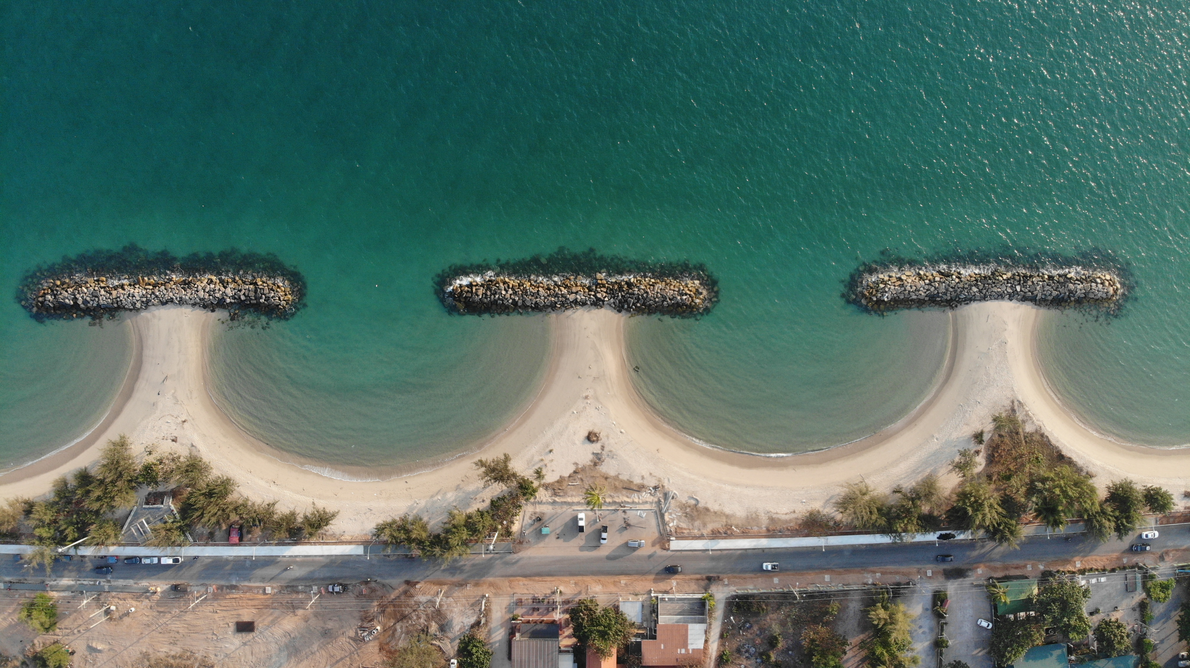 หาดแสงจันทร์ (ระยอง) · 2