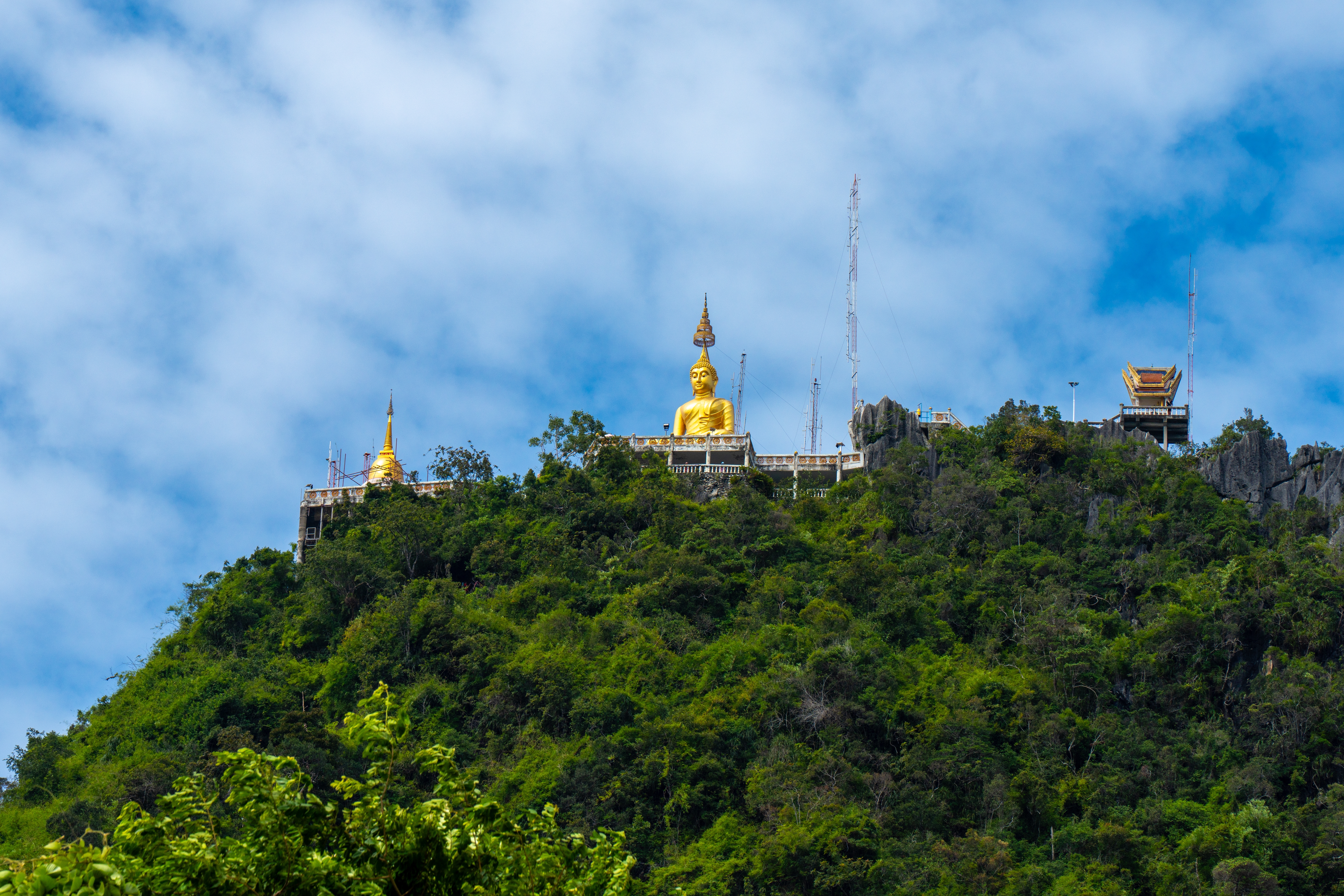 วัดถ้ำเสือ จังหวัดกระบี่ · 3
