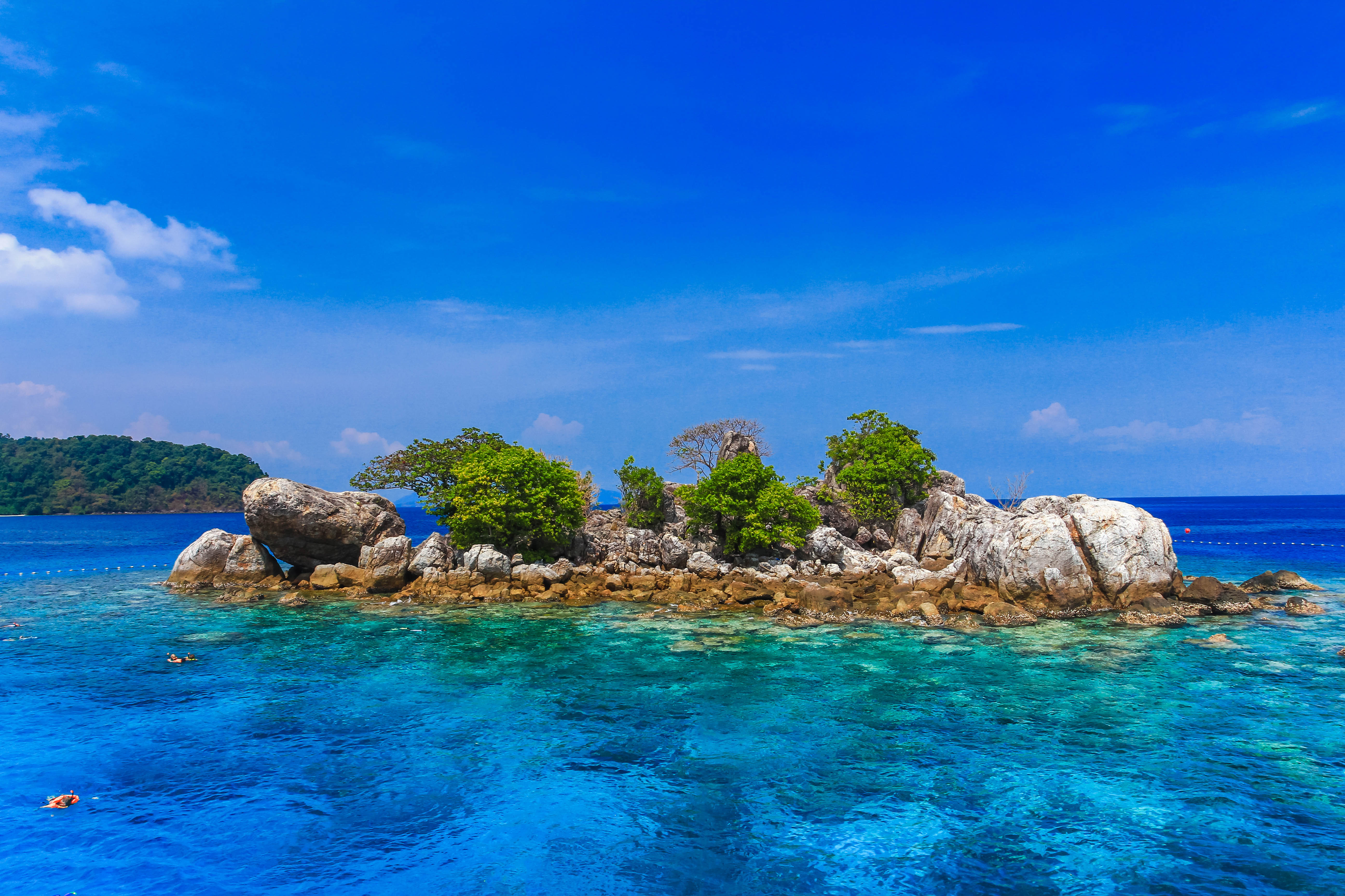 เกาะยักษ์เล็ก (หมู่เกาะรัง) · 2