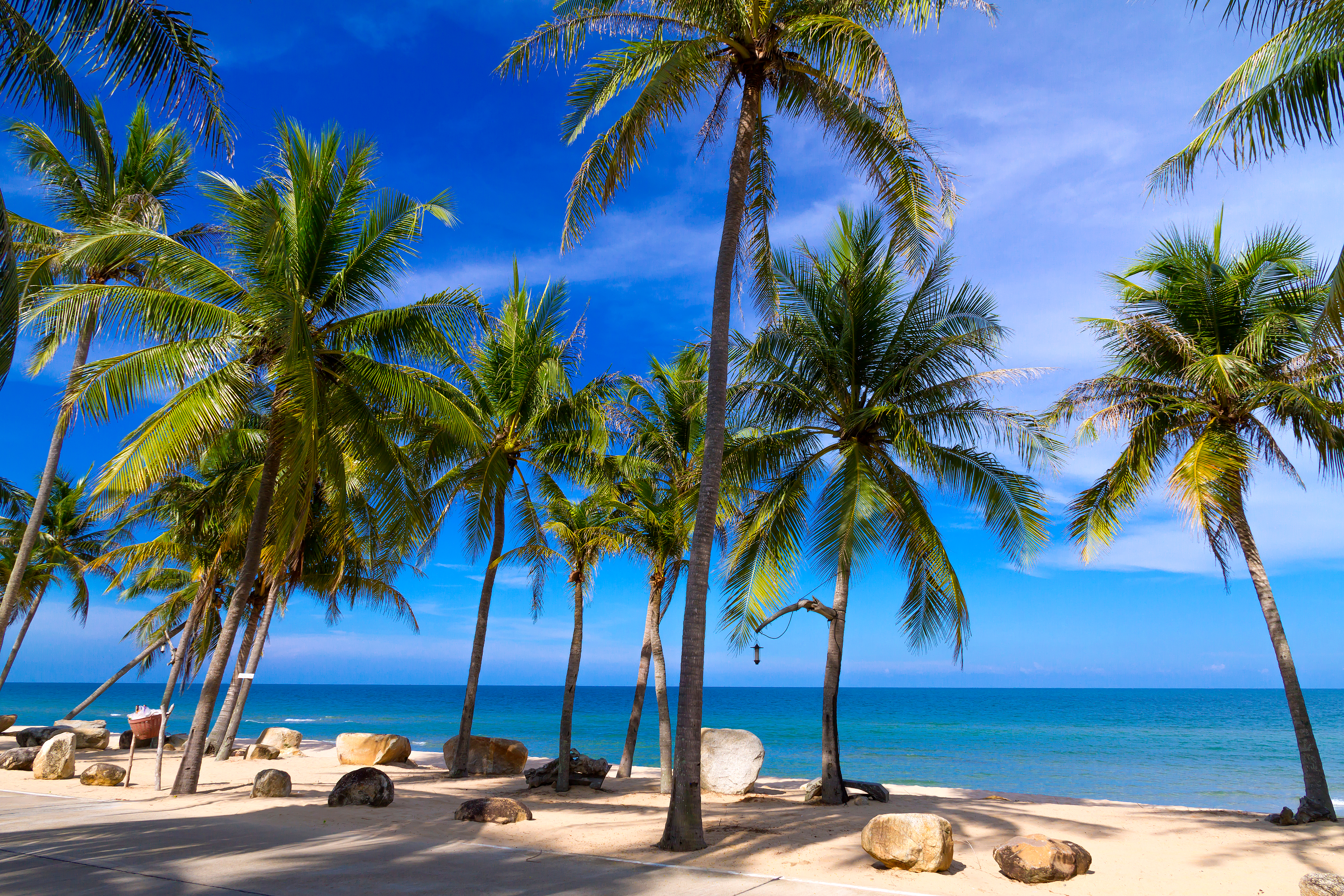 หาดบ้านกรูด · 4