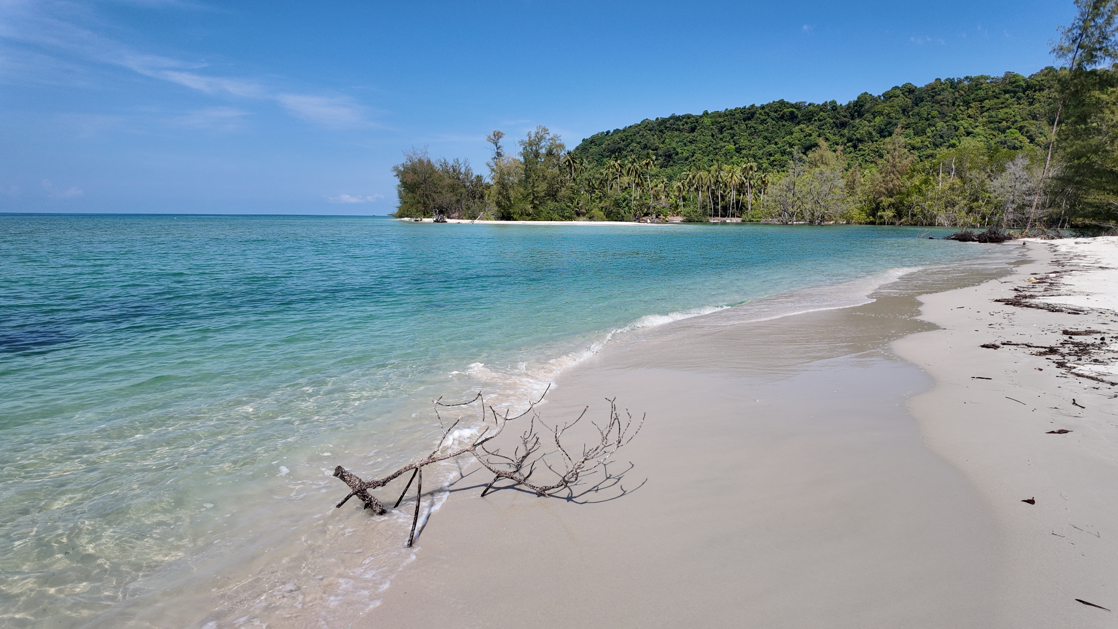 หาดบานชื่น (หาดมะโร) · 3